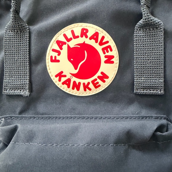 Fjallraven Kånken Charcoal Backpack - Picture 2 of 5